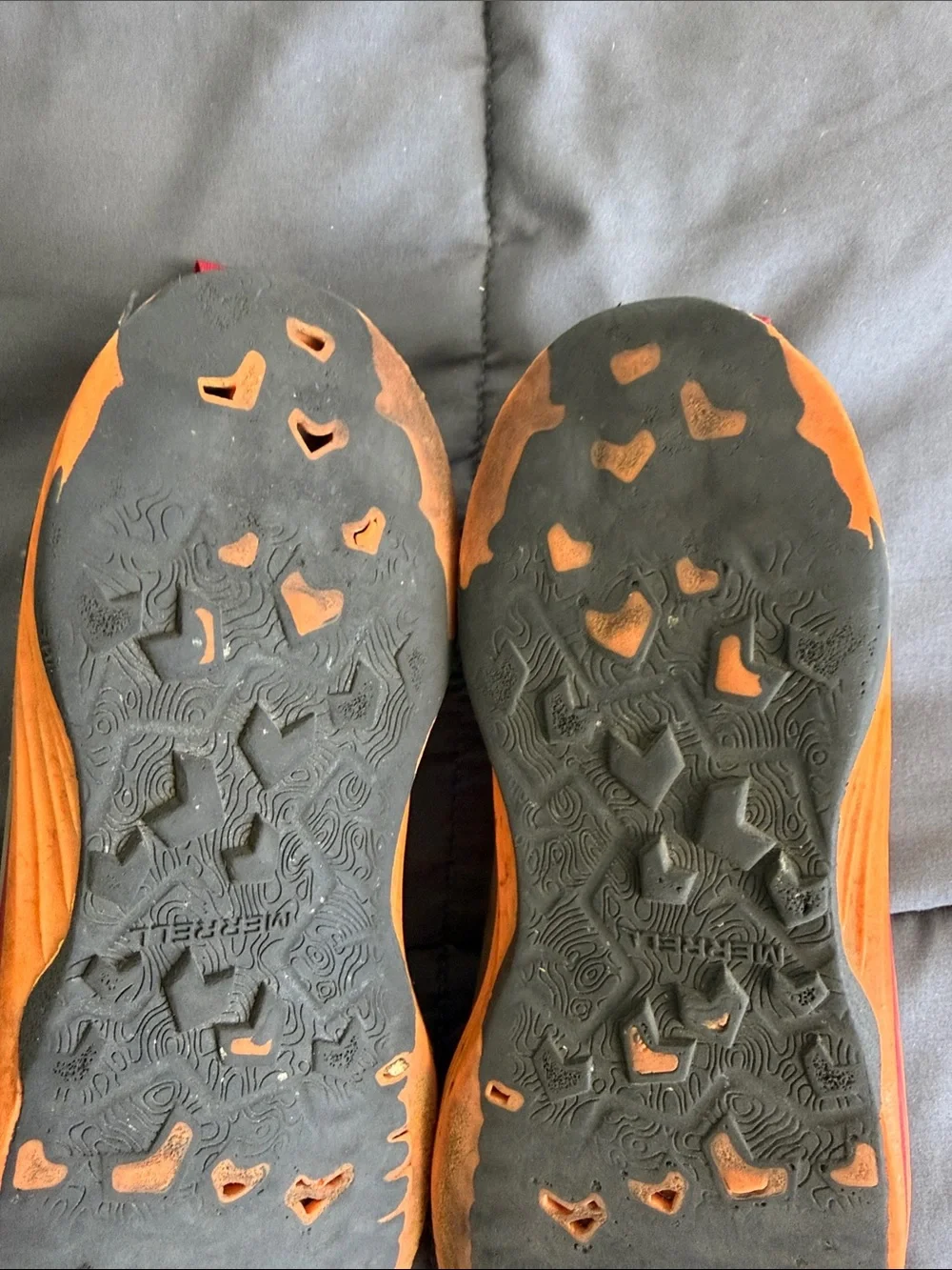 Agility peak KDS SIZE 3M Merrell Kids Orange and Black Trail Sneakers